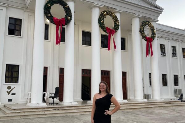 B8315E8D-481E-4EAE-BDDD-BFCE659984FA